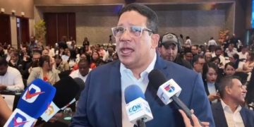 Carlos Pimentel destaca avances de la nueva Ley de Contrataciones Públicas