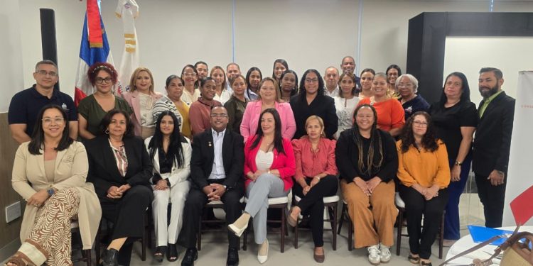 CONAVIHSIDA conforma en Santiago Mesa Técnica de Género y VIH