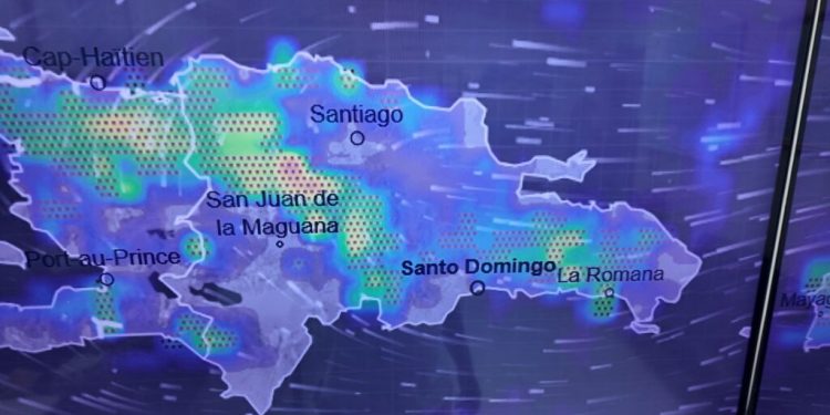 Huracán Gabrielle se aleja, pero vaguada provoca aguaceros y tormentas en varias provincias del país