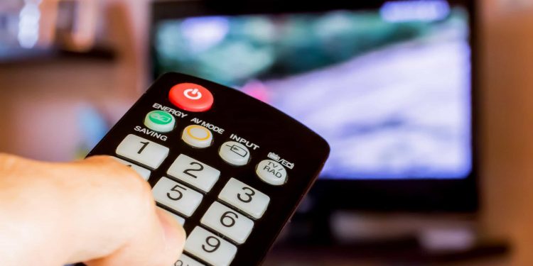 Desmantelan red que revendía señales de TV y streaming con pagos en criptomonedas