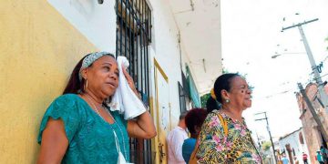 Temperaturas calurosas y lluvias en algunas provincias marcarán el clima de este lunes