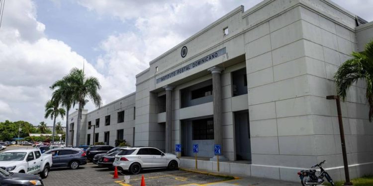 Inposdom suspende envíos hacia Estados Unidos por entrada en vigor de nuevos aranceles