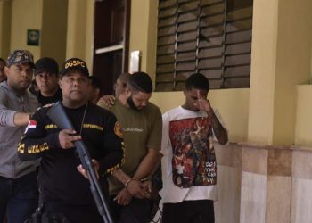 Tribunal retoma audiencia de coerción contra seis acusados de violar joven en Villa González