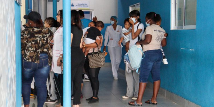 Virus respiratorios afectan niños en medio de las lluvias por tormenta Melissa