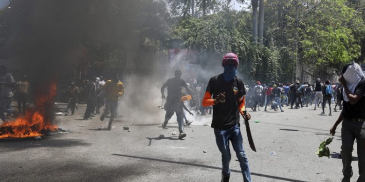 La nueva fuerza para enfrentar a las bandas en Haití empieza operaciones