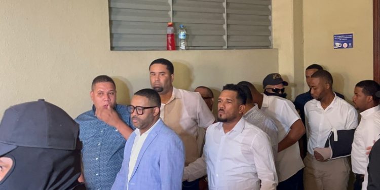 Inacif vincula armas de policías a proyectiles extraídos de víctimas en matanza de Santiago