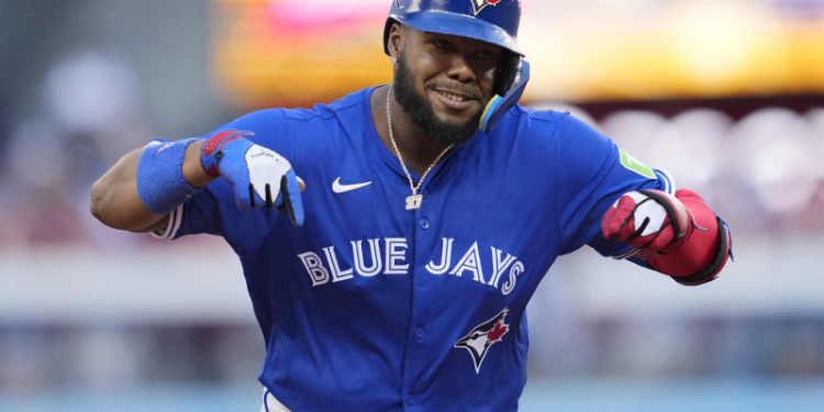 Vladimir Guerrero Jr. pega grand slam y Toronto pone a Yankees contra la pared