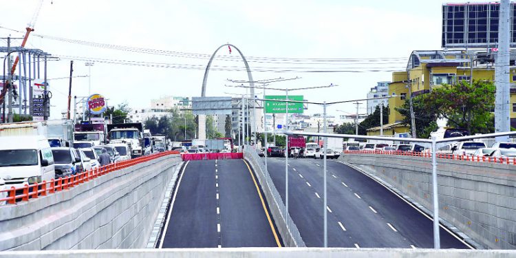 El nuevo paso a desnivel de la 27 de Febrero será abierto y estrenado esta misma tarde