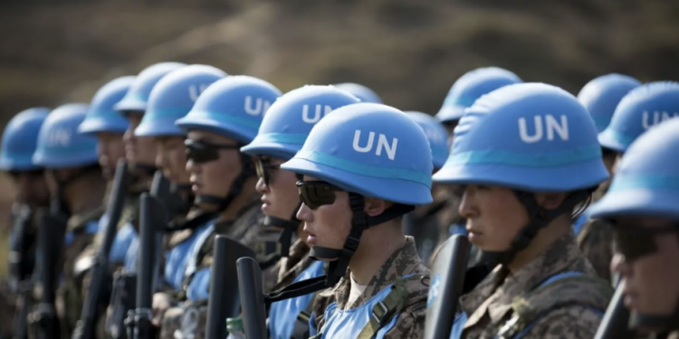 Sin dinero suficiente, la ONU reducirá en 25% el número de Cascos Azules en el mundo