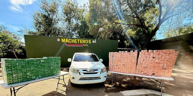 Ejército detiene contrabando de más de 120 mil cigarrillos en una camioneta en Santiago Rodríguez