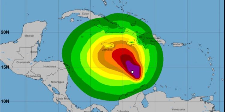 Este jueves lloverá más que ayer por tormenta Melissa
