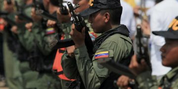 Chavistas denuncian plan de la CIA para atacar buque de EEUU