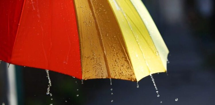 Alto contenido de humedad favorecerá aguaceros en algunas provincias este sábado