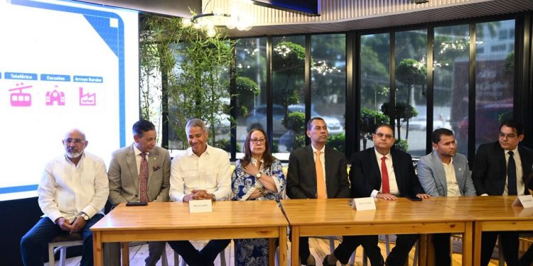 Guido Gómez Mazara llama a defender la verdad y resalta inversiones históricas del Gobierno en Santiago