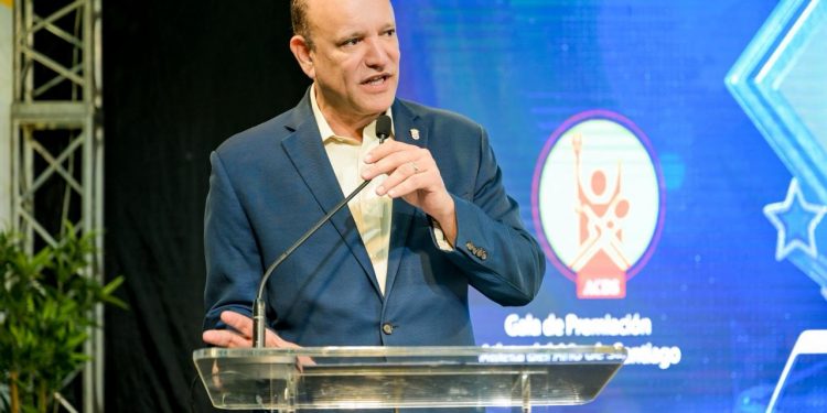 Alcalde Ulises Rodríguez respalda inversión de RD$2,000 millones en obras deportivas anunciada por Abinader