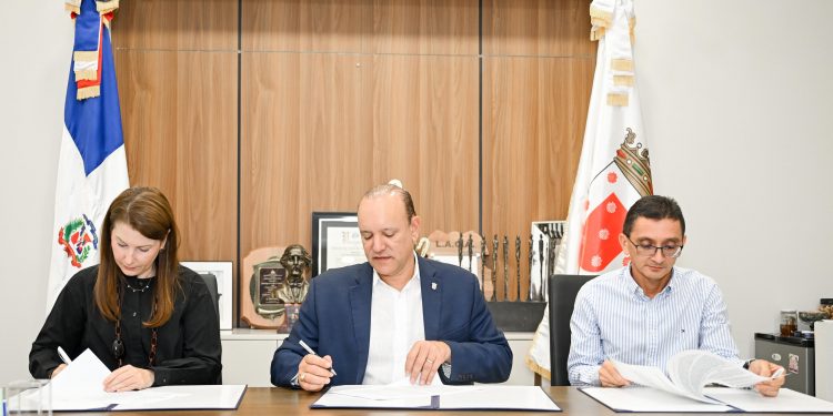 Acuerdo entre Alcaldía y Santiago Center abarca solución del drenaje pluvial en la Juan Pablo Duarte