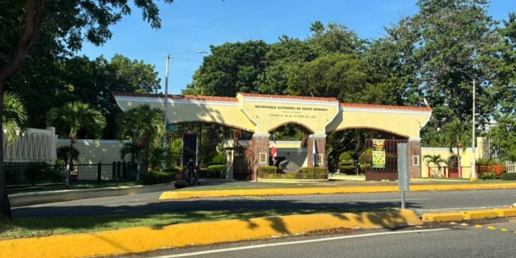 UASD retoma sus labores este viernes con normalidad tras incidente violento