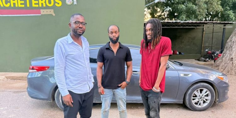 Ejército detiene supuesto funcionario haitiano que transportaba extranjeros indocumentados en Valverde