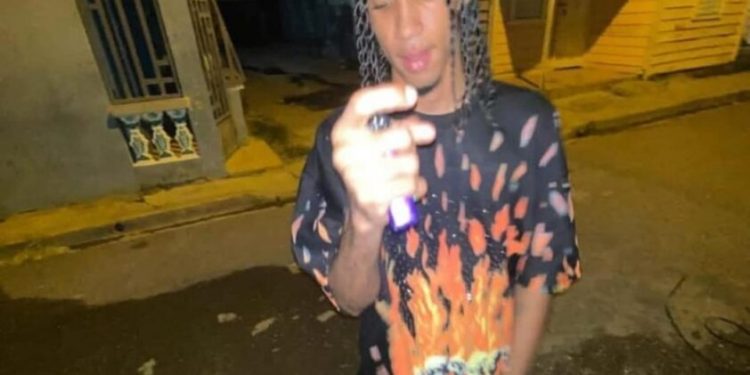 Otro joven muere durante carrera clandestina de motocicletas en la Autopista Joaquín Balaguer, Santiago