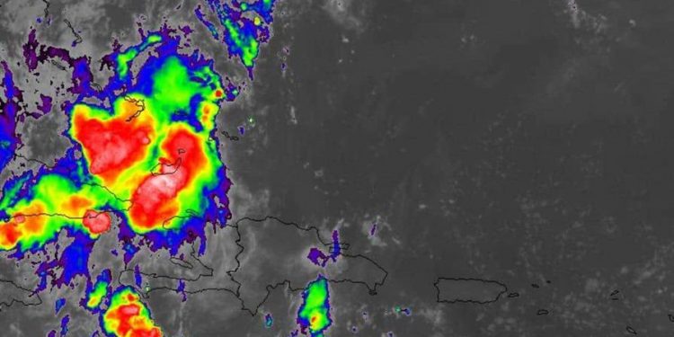 Aguaceros continuarán durante este lunes en varias provincias; descontinúan alerta en GSD