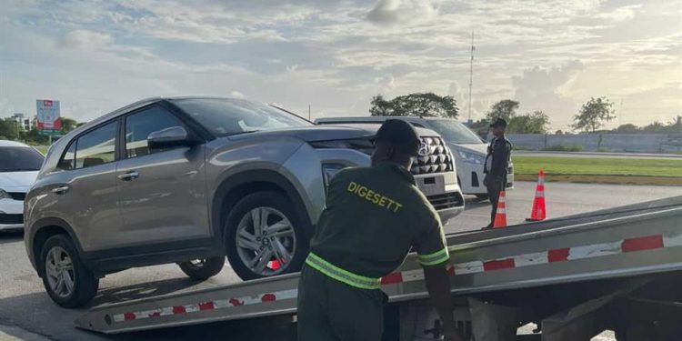 En un operativo 27 conductores fallaron la prueba de alcoholemia en el tramo entre Bávaro y Friusa