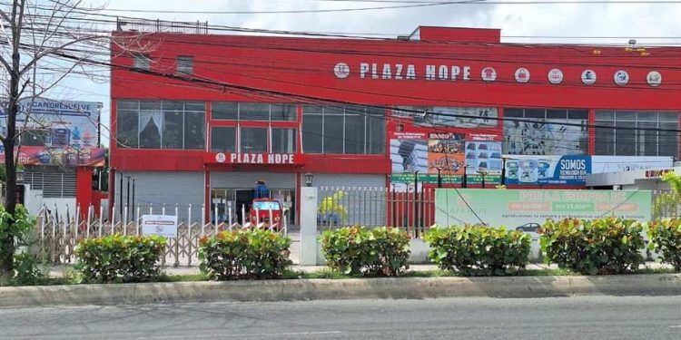 Los negocios de chinos y criollos cerrados deben presentar estudios al Mived