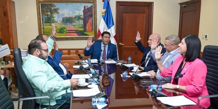 Los diputados y senadores mantienen rutas separadas en el estudio de la reforma laboral