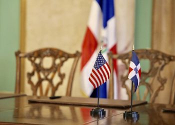 Embajada de Estados Unidos anuncia multa de 5 mil dólares para quienes crucen ilegalmente la frontera