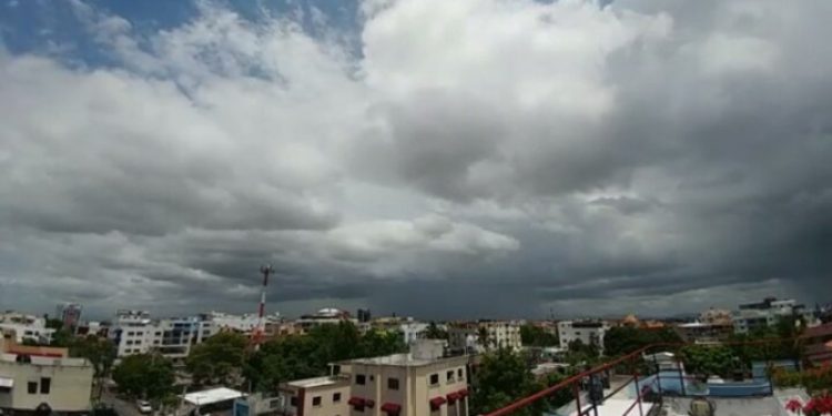 Pronostican lluvias para la tarde de este viernes y temperaturas calurosas