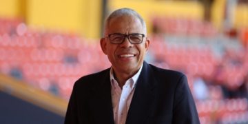 Carlos Manuel Estrella cierra un ciclo de tres décadas con Haime Thomas