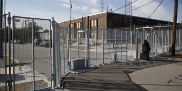 Chicago: corte suspende temporalmente liberación de cientos de migrantes detenidos