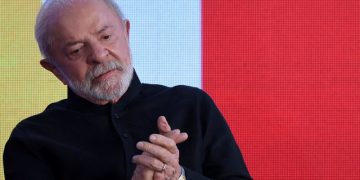 Lula denuncia "matanza" en operación policial en Rio y pide investigación