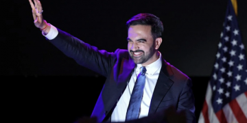 Alcalde electo de Nueva York promete luchar por la clase trabajadora y poner fin a crisis de vivienda