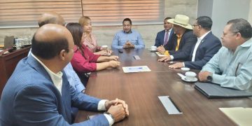 Santiago Riverón somete anteproyecto de ley sobre regulación de venta propiedades a extranjeros