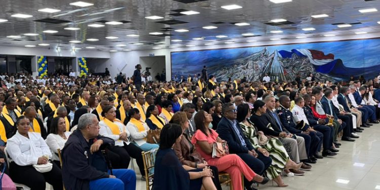 Hogar Crea entrega 600 reeducados a la sociedad en su aniversario