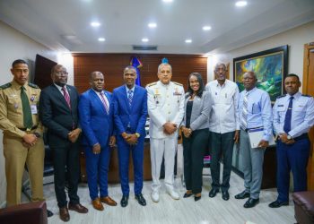 Director de Migración se reune con autoridades consulares de Haití