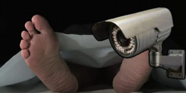 Quedan captados en cámara los hombres que asesinaron a exoficial de la Policía en Santiago