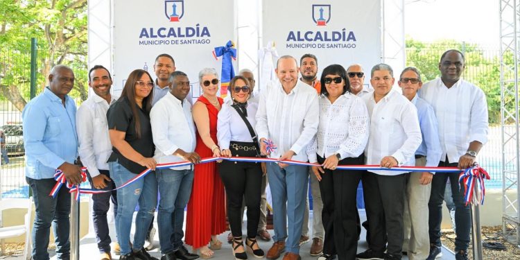 Alcaldía de Santiago entrega Casa Club en Jardines del Oeste con inversión de RD$ 14.2 millones