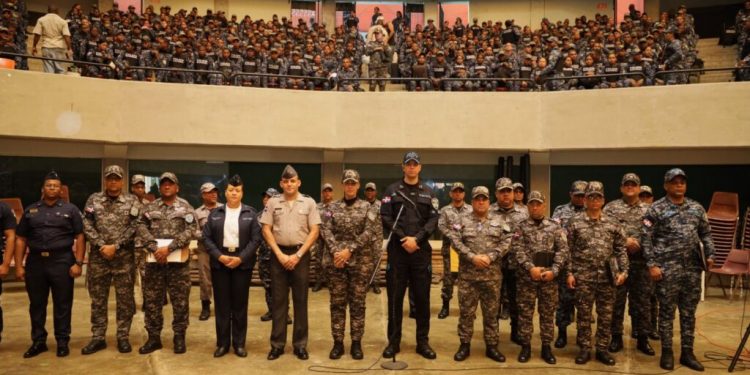 Policía Nacional despliega 2,421 nuevos egresados para fortalecer la seguridad ciudadana