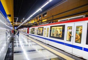 Abinader pide al Congreso aprobar un préstamo de US$178 millones para el Metro