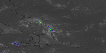 Chubascos dispersos en varias provincias este viernes por el viento del noreste