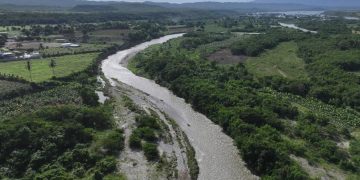 El Indrhi interviene el río Viajama para reducir riesgos de inundación en Azua