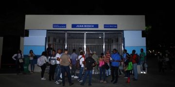 Miles sufrieron pesadilla en pleno día por blackout que afectó a RD