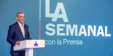 Abinader abordará posible alza en las galletas