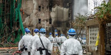 Arrestan 14 personas por incendio que dejó 151 muertos en Hong Kong