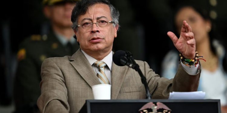 Trump advierte a Petro que será "el siguiente" después de Maduro