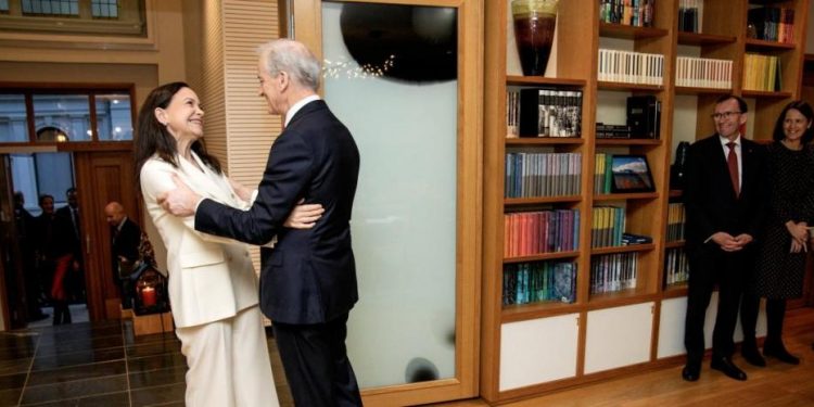 María Corina Machado se reúne con sus hijos tras más de dos años de separación