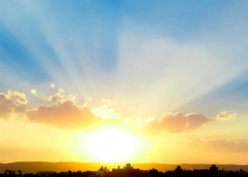 Sábado mayormente soleado por influencia anticiclónica; chubascos aislados en algunas provincias