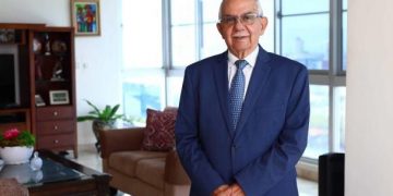 Presidente Luis Abinader instruye crear comisión para mayores controles en Senasa, y adelante que designará a Arismendi Díaz Santana para coordinarla