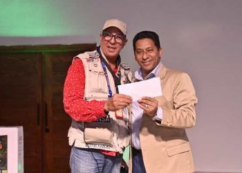 ACDS reúne a sus miembros en un Abrazo Navideño